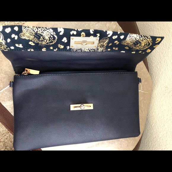 Purse - Picture 3 of 5